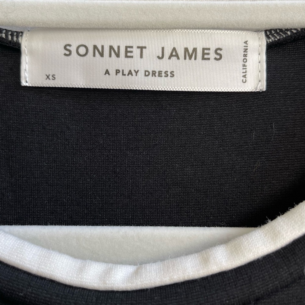 Sonnet James black short sleeve play dress - Picture 4 of 6